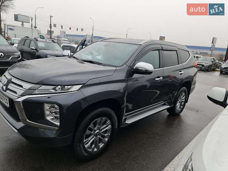 Внедорожник / Кроссовер Mitsubishi Pajero Sport 2020 в Киеве
