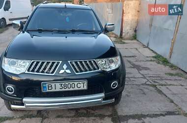 Mitsubishi Pajero Sport 2013