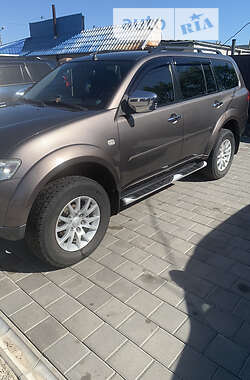 Аксессуары для Mitsubishi Pajero Sport III (Митсубиси Pajero Sport III)