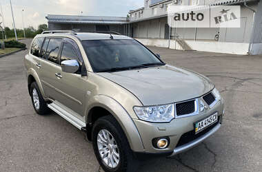 Внедорожник / Кроссовер Mitsubishi Pajero Sport 2011 в 