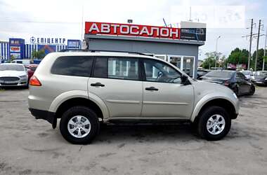 Внедорожник / Кроссовер Mitsubishi Pajero Sport 2011 в Львове