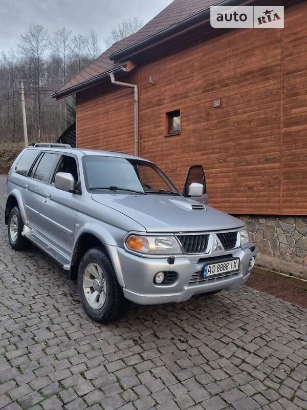 Внедорожник / Кроссовер Mitsubishi Pajero Sport 2007 в Ужгороде