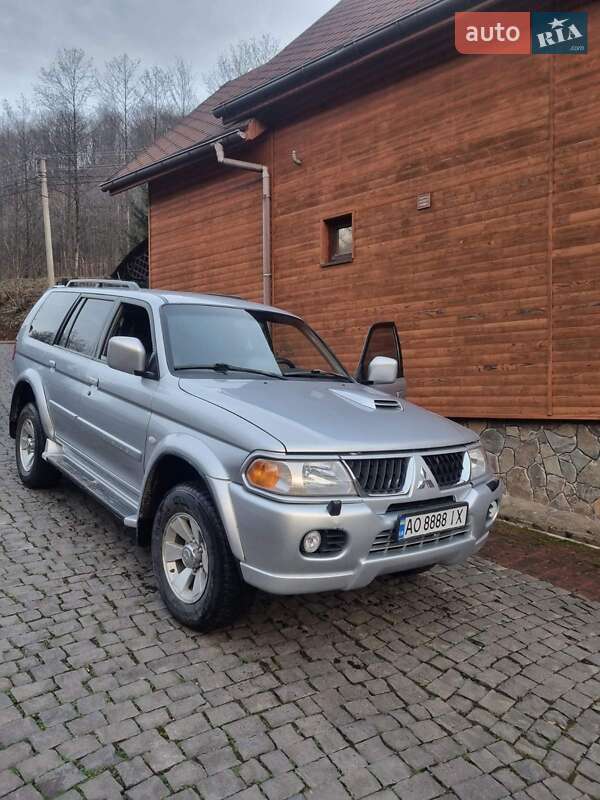 Внедорожник / Кроссовер Mitsubishi Pajero Sport 2007 в Ужгороде