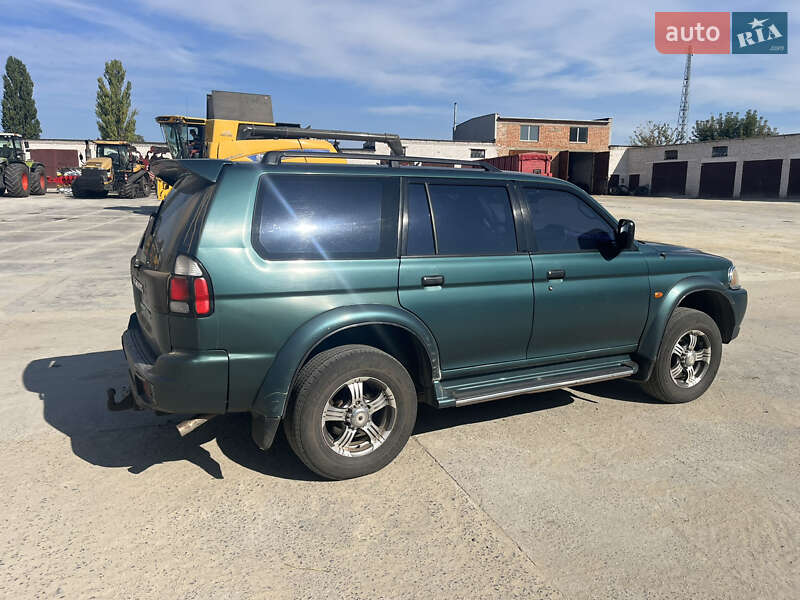Внедорожник / Кроссовер Mitsubishi Pajero Sport 2003 в Володарке
