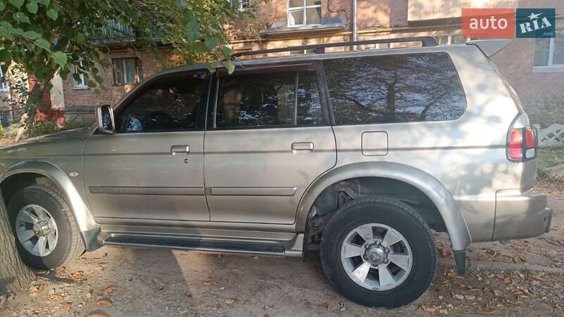 Внедорожник / Кроссовер Mitsubishi Pajero Sport 2006 в Харькове