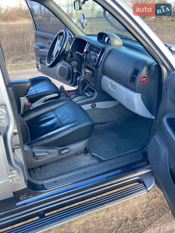 Внедорожник / Кроссовер Mitsubishi Pajero Sport 2005 в Козельце