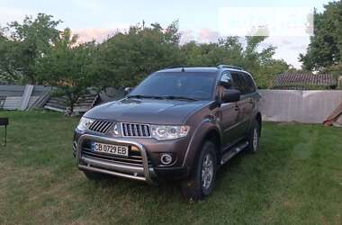 Mitsubishi Pajero Sport 2012