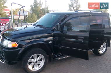 Внедорожник / Кроссовер Mitsubishi Pajero Sport 2005 в Киеве