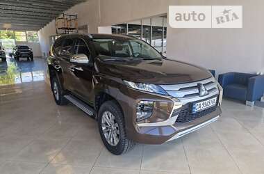 Mitsubishi Pajero Sport 2020