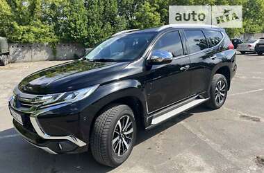 Mitsubishi Pajero Sport 2017