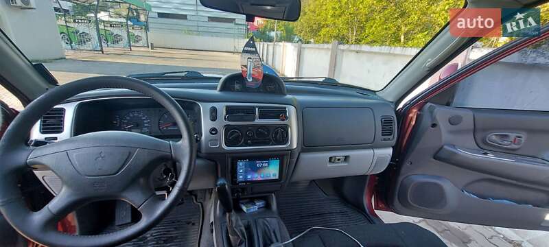 Внедорожник / Кроссовер Mitsubishi Pajero Sport 2005 в Черновцах