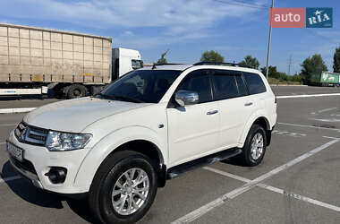 Mitsubishi Pajero Sport 2013