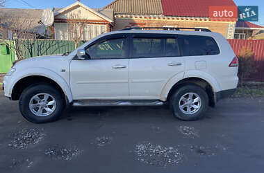 Внедорожник / Кроссовер Mitsubishi Pajero Sport 2013 в Киеве