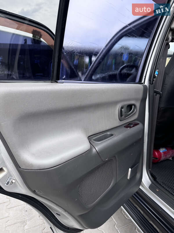 Позашляховик / Кросовер Mitsubishi Pajero Sport 2002 в Одесі