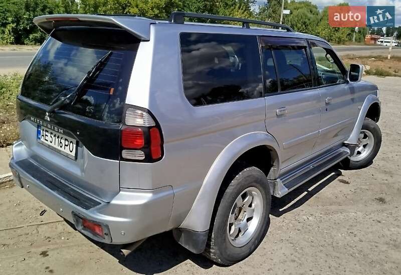 Внедорожник / Кроссовер Mitsubishi Pajero Sport 2008 в Изюме