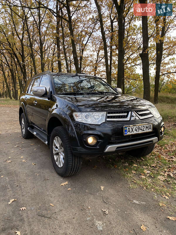 Позашляховик / Кросовер Mitsubishi Pajero Sport 2013 в Умані фото 3 Позашляховик / Кросовер Mitsubishi Pajero Sport 2013 в Умані