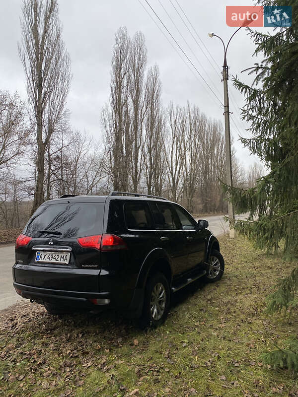 Позашляховик / Кросовер Mitsubishi Pajero Sport 2013 в Умані фото 7 Позашляховик / Кросовер Mitsubishi Pajero Sport 2013 в Умані