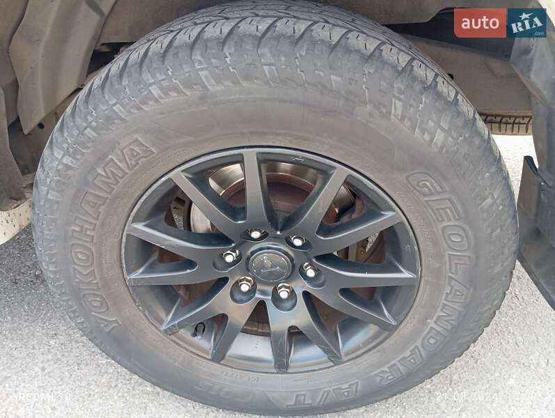 Внедорожник / Кроссовер Mitsubishi Pajero Sport 2012 в Ужгороде