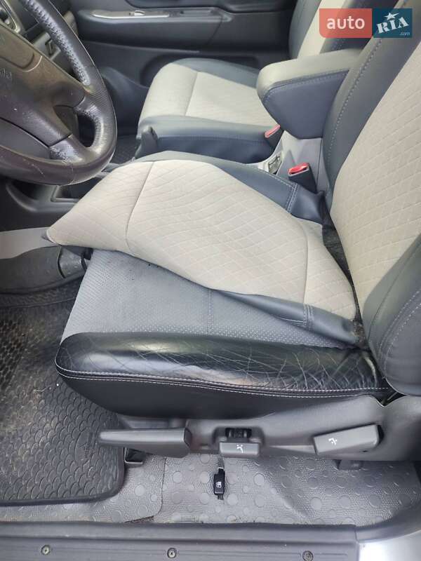 Внедорожник / Кроссовер Mitsubishi Pajero Sport 2004 в Ивано-Франковске