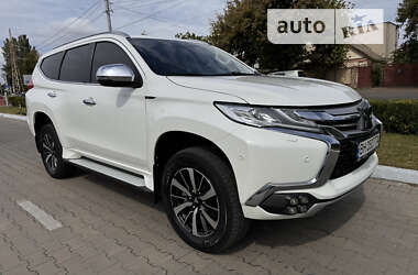 Внедорожник / Кроссовер Mitsubishi Pajero Sport 2016 в Одессе