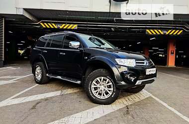 Mitsubishi Pajero Sport 2014