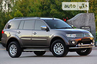 Позашляховик / Кросовер Mitsubishi Pajero Sport 2013 в Дніпрі