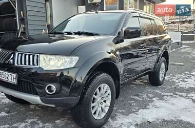 Mitsubishi Pajero Sport 2012