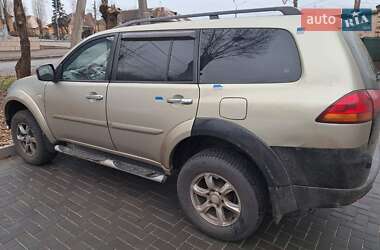 Mitsubishi Pajero Sport 2011