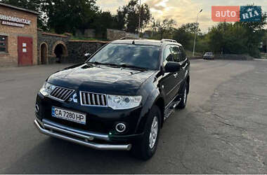 Позашляховик / Кросовер Mitsubishi Pajero Sport 2010 в Києві