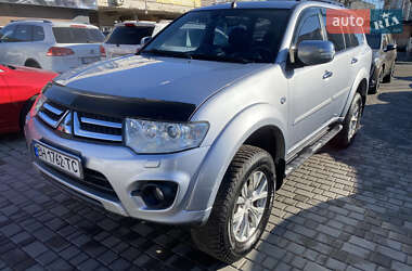 Mitsubishi Pajero Sport 2015