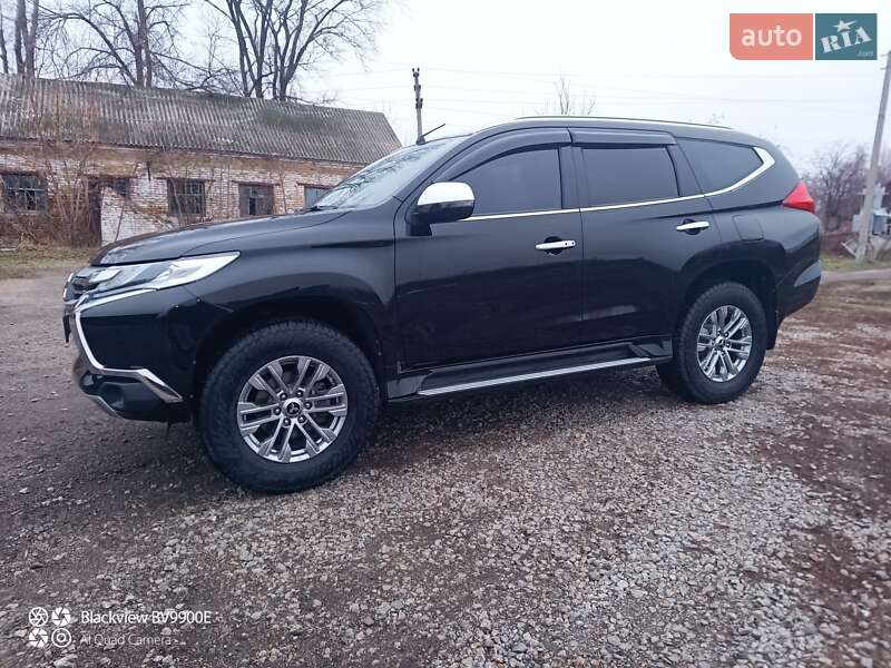Внедорожник / Кроссовер Mitsubishi Pajero Sport 2018 в Полтаве