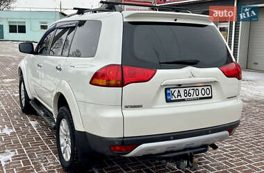 Позашляховик / Кросовер Mitsubishi Pajero Sport 2012 в Сумах