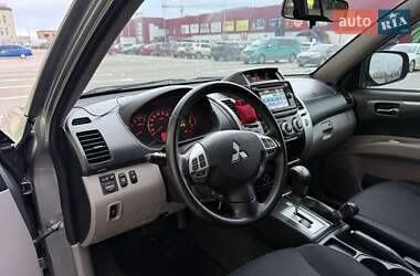 Позашляховик / Кросовер Mitsubishi Pajero Sport 2013 в Тернополі