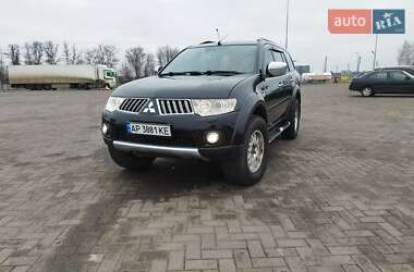 Внедорожник / Кроссовер Mitsubishi Pajero Sport 2011 в 