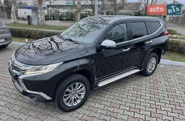 Внедорожник / Кроссовер Mitsubishi Pajero Sport 2017 в Одессе