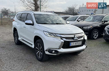 Внедорожник / Кроссовер Mitsubishi Pajero Sport 2017 в Черкассах