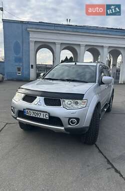 Позашляховик / Кросовер Mitsubishi Pajero Sport 2010 в Ужгороді