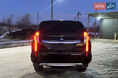 Внедорожник / Кроссовер Mitsubishi Pajero Sport 2016 в 