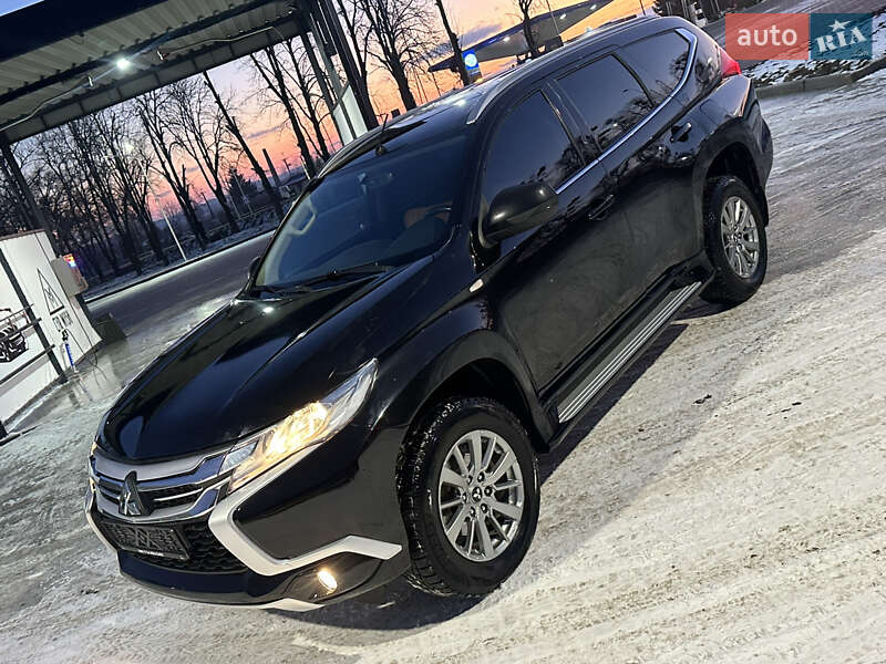 Внедорожник / Кроссовер Mitsubishi Pajero Sport 2016 в Тульчине