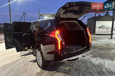 Внедорожник / Кроссовер Mitsubishi Pajero Sport 2016 в 