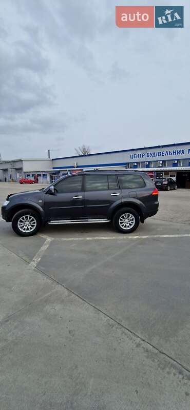 Внедорожник / Кроссовер Mitsubishi Pajero Sport 2012 в Кременчуге