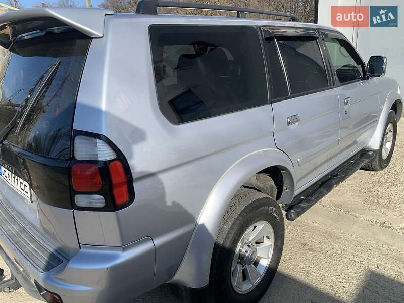 Внедорожник / Кроссовер Mitsubishi Pajero Sport 2008 в Черновцах