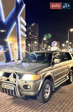 Внедорожник / Кроссовер Mitsubishi Pajero Sport 2006 в 