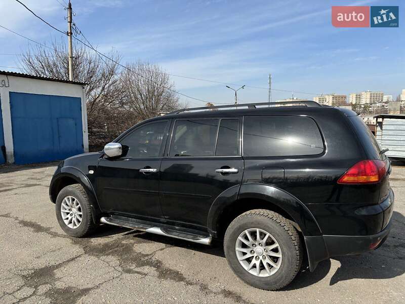 Внедорожник / Кроссовер Mitsubishi Pajero Sport 2011 в Харькове фото 6 Внедорожник / Кроссовер Mitsubishi Pajero Sport 2011 в Харькове