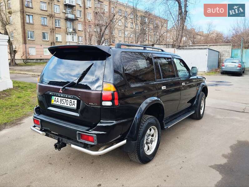Позашляховик / Кросовер Mitsubishi Pajero Sport 2000 в Києві