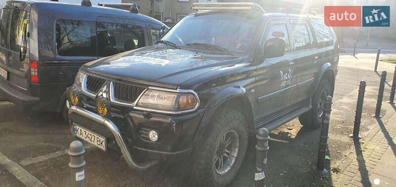 Внедорожник / Кроссовер Mitsubishi Pajero Sport 2007 в 