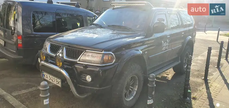 Внедорожник / Кроссовер Mitsubishi Pajero Sport 2007 в 