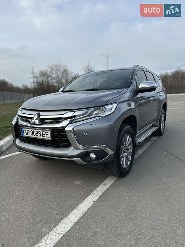 Mitsubishi Pajero Sport 2017
