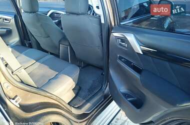 Внедорожник / Кроссовер Mitsubishi Pajero Sport 2017 в 