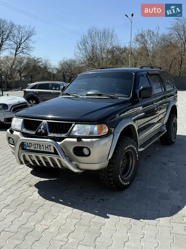 Внедорожник / Кроссовер Mitsubishi Pajero Sport 2005 в 